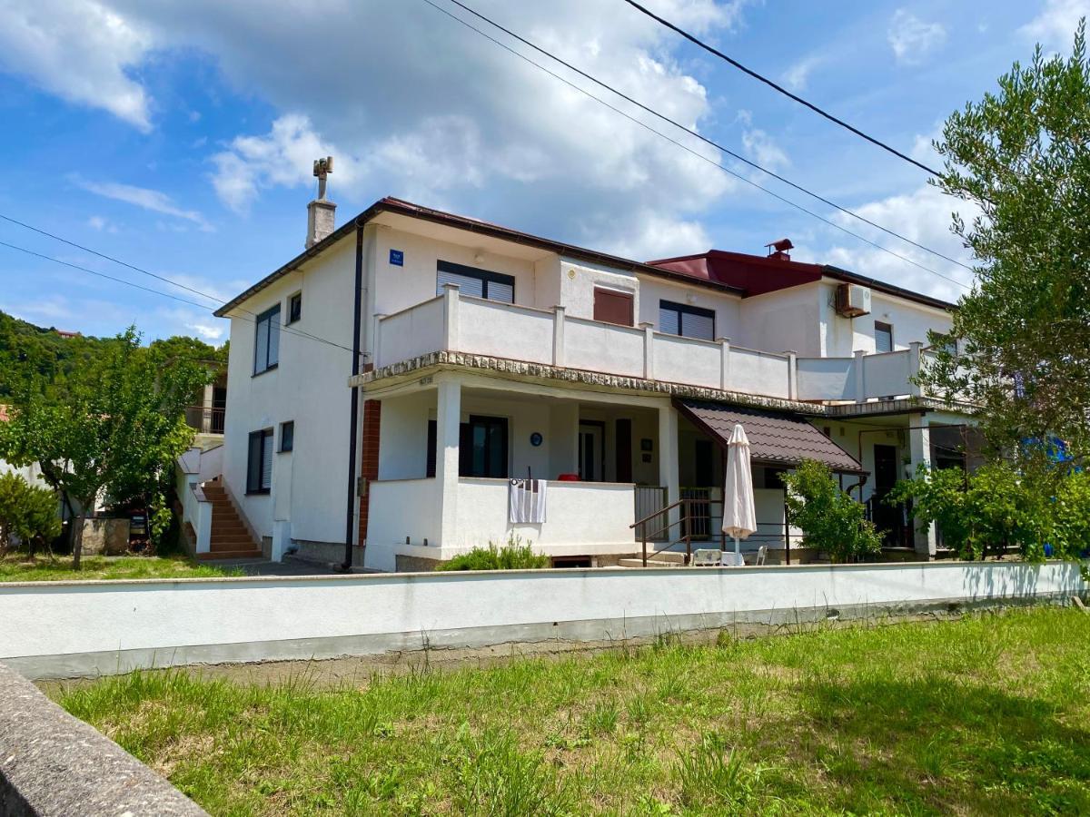 Guesthouse Simag Palit ภายนอก รูปภาพ